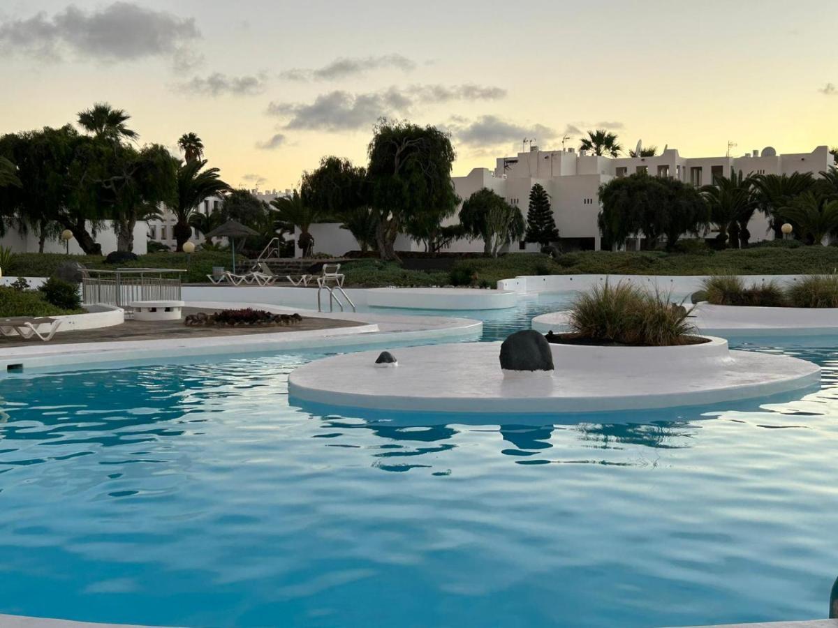 Apartamento Jameos-Los Molinos Costa Teguise, Lanzarote Bagian luar foto